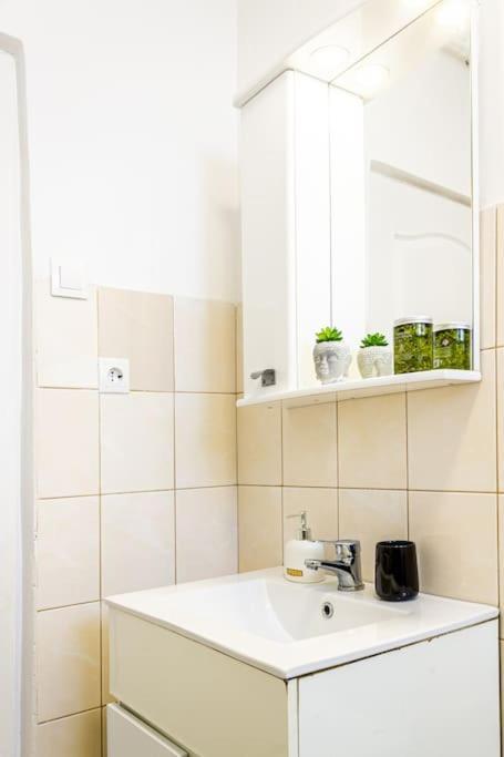 Cosy Nest M&N Condos Βουκουρέστι Εξωτερικό φωτογραφία